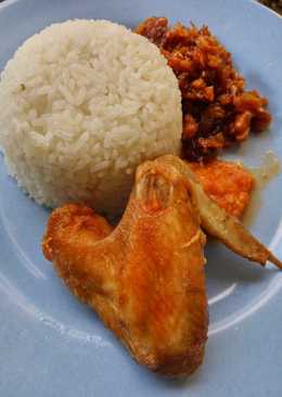 Nasi Uduk Semi Komplit