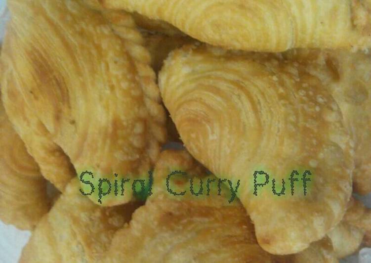 gambar untuk resep Spiral Curry Puff/Karipap Pusing/Pastel Keong (Step by step)