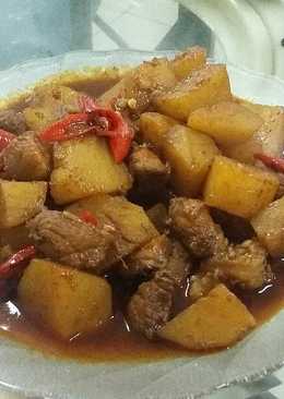 Pork Rendang with Potato