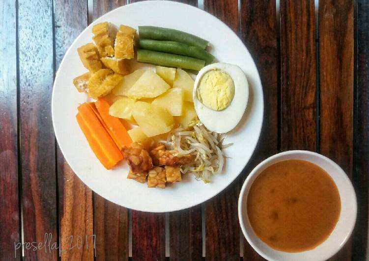 bahan dan cara membuat Gado-gado pake kentang #pr_masakankentang