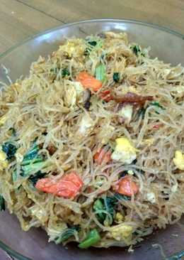 Bihun goreng suwir ayam