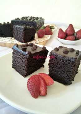 Eggless chocolate cake