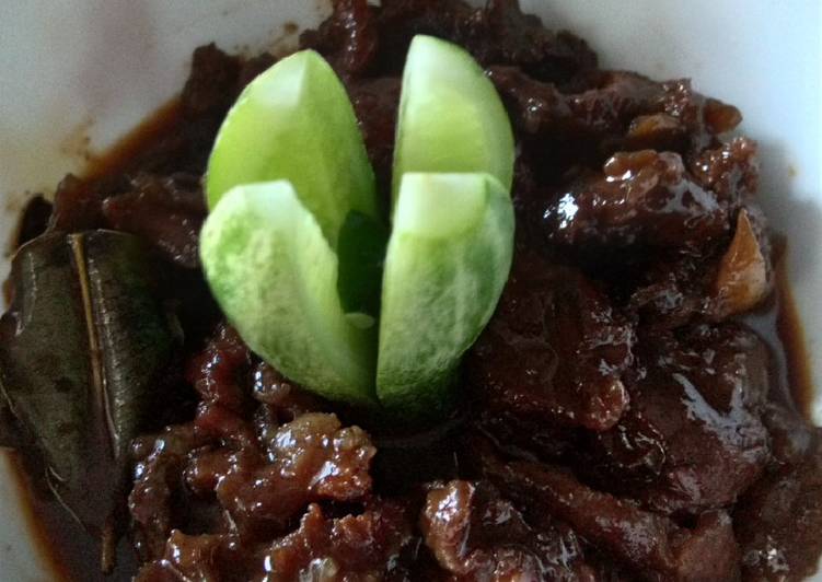 resep lengkap untuk Rendang daging sapi