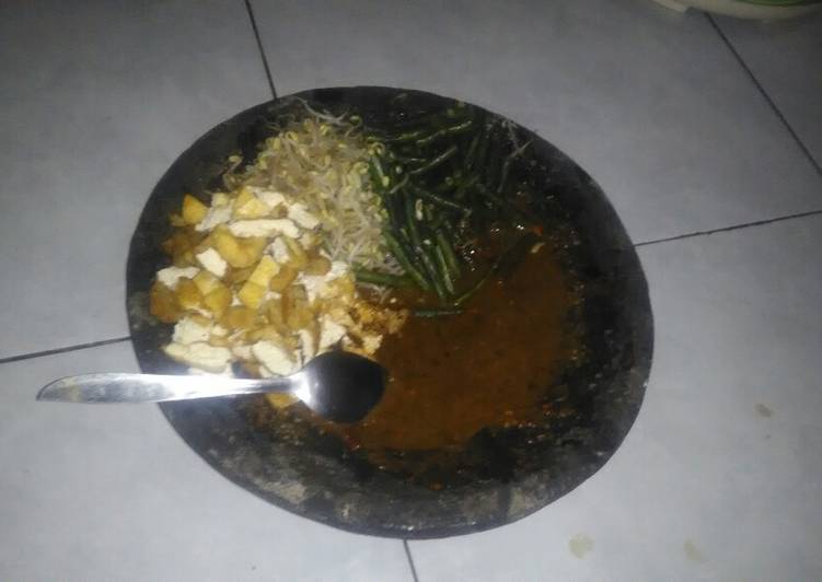 Rujak Cingur petis Udang recipe main photo