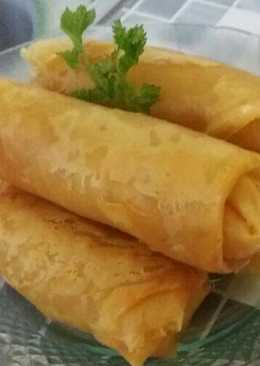 Lumpia krispi isi bihun