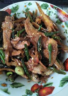 Oseng2 Ikan asin cabe ijo