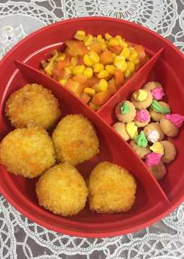 Bola-bola nasi keju (bekal anak sekolah)