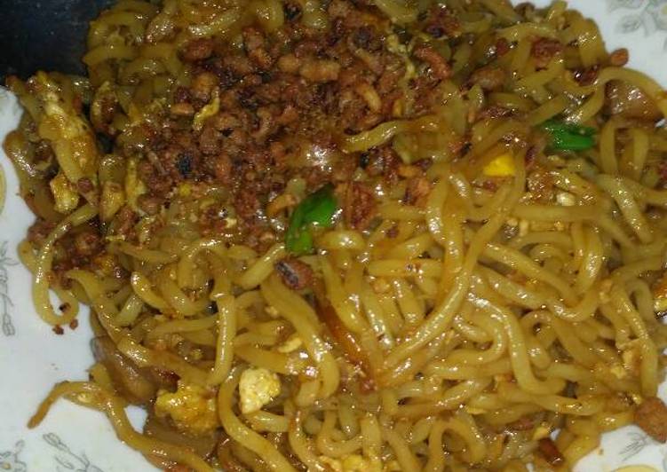 resep Kreasi mie instan goreng (R.E.D)