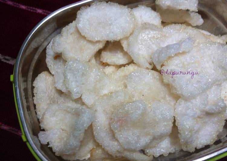 resep lengkap untuk Kerupuk Bawang Vegan