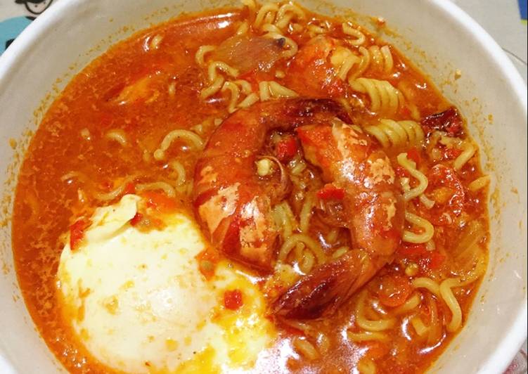 Resep Mie kuah udang pedas (indomie)