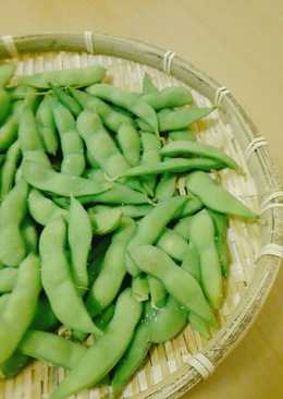 Cruchy Boiled Edamame