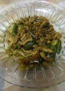 Oseng usus ayam cabe hijau