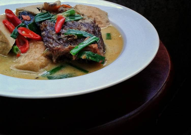 Resep Mangut Ikan  Pari Asap  oleh Tanti Cookpad