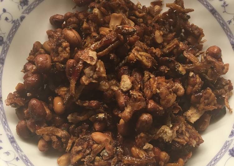 Resep Sambel goreng tempe teri kacang tanah kriuk Dari Purwanti Pratama