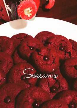 Red velvet cookies