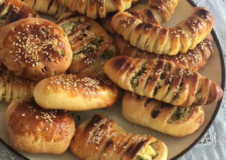 bahan dan cara membuat Turkish bread filled with cheese