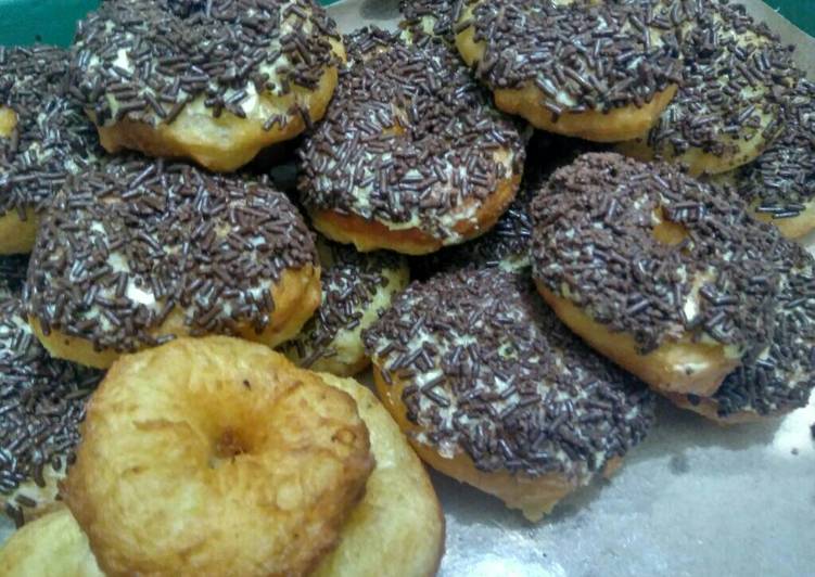 gambar untuk cara membuat Donat Kentang Mini Praktis