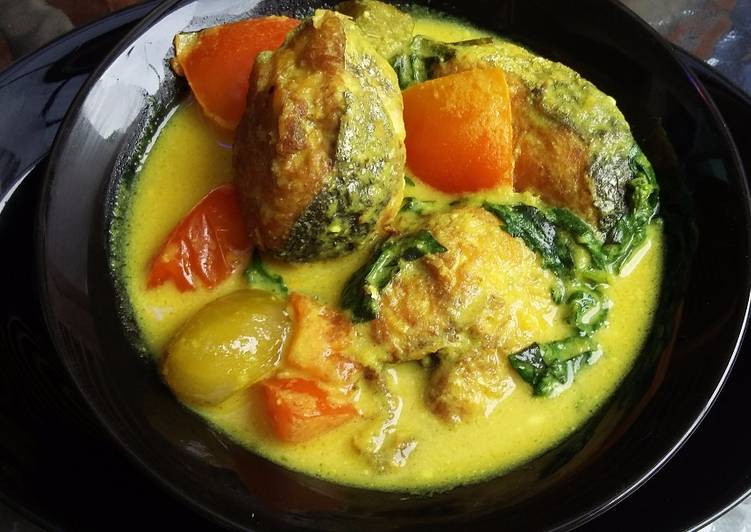 resep lengkap untuk Tongkol acar kuning