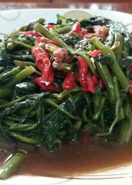 Tumis Kangkung Saus Tiram Gurih