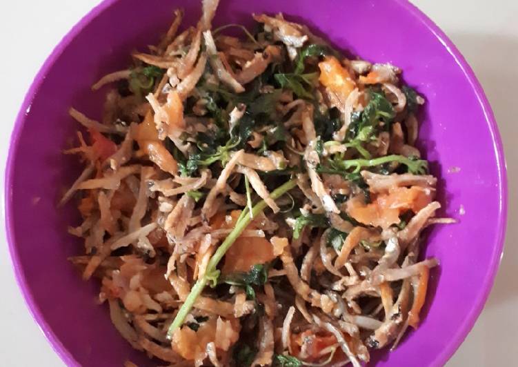 Sambal teri kemangi (masakan rumah sederhana) foto resep utama