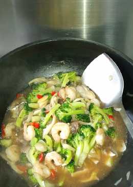 Oseng broccoli dan udang