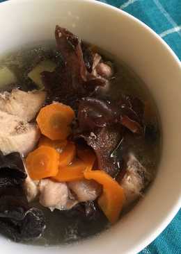 Sop ayam jamur