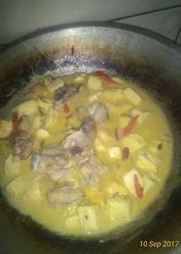 Opor ayam tahu