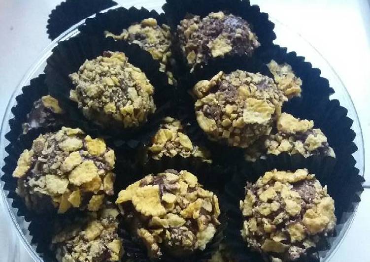 Resep bola cokelat cornflakes - mama dhydii