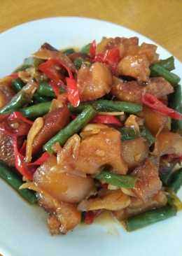Asem-asem kikil kacang panjang