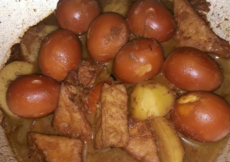 gambar untuk cara membuat Semur telur tahu kentang