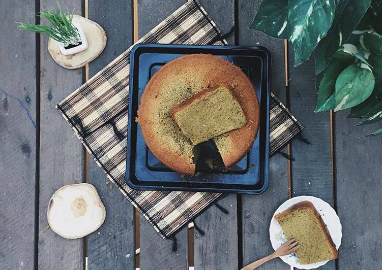 gambar untuk cara membuat Matcha Chiffon Cake (green tea chiffon cake)