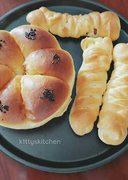 Roti Manis (Sweet Bread)