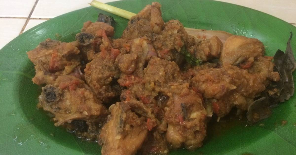  Resep  Ayam  goreng  base genep bumbu bali  oleh Putu Dewi 