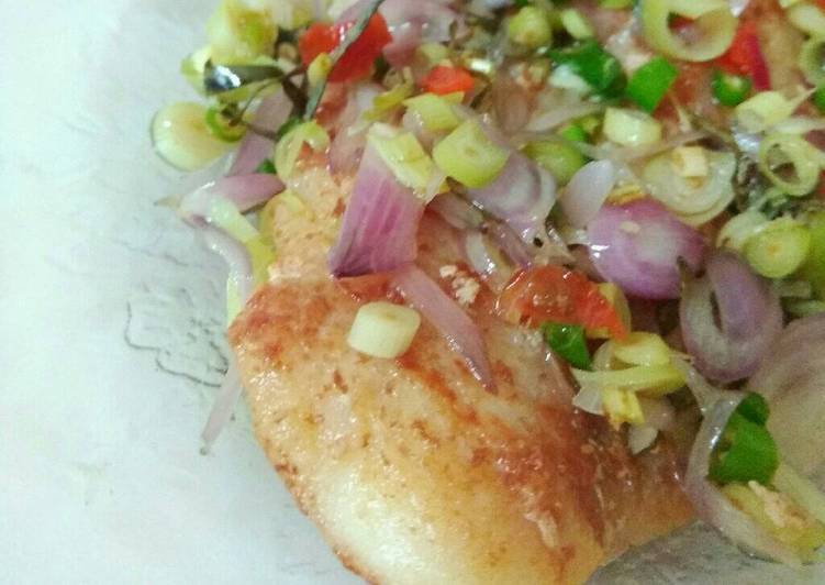 resep makanan Ikan Dori sambal matah