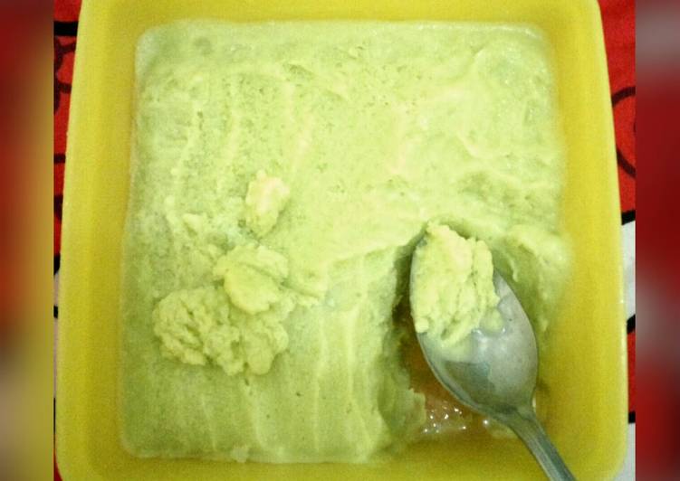 gambar untuk cara membuat Es cream alpukat ala Bu mil...??