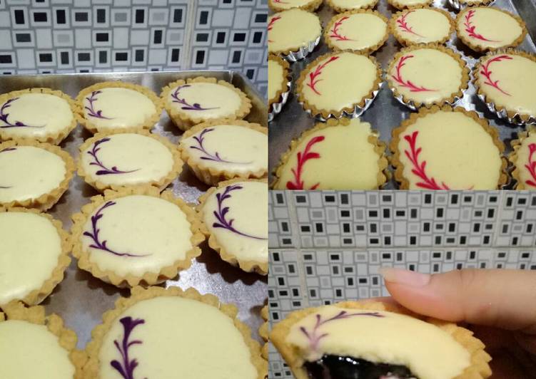 resep lengkap untuk Cheese tart blueberry & strawberry