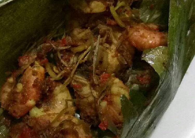 bahan dan cara membuat Pepes asam pedas udang