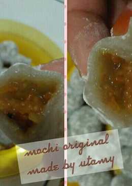 Mochi Mochi original isi kacang ;)