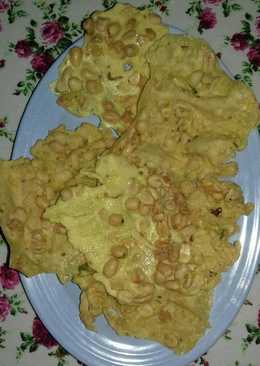 Peyek kacang tanah