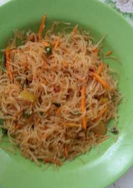 Bihun goreng campur Wortel