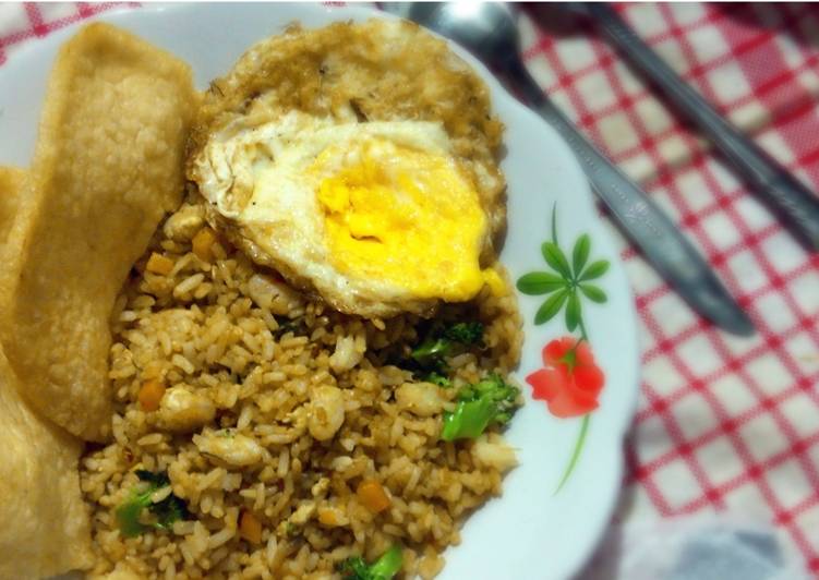  Resep Nasi Goreng Udang  sayur oleh Rani mrf Cookpad