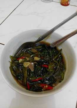 Tumis kangkung kuah saos tiram (saori)