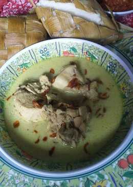 Opor ayam gurih