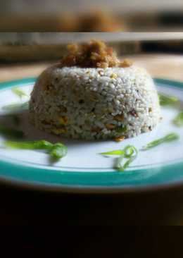 Nasi goreng kremesan tempe