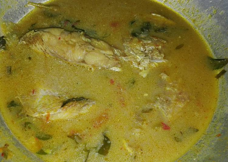 Resep Asem Asem ikan Kakap Merah Dari lila febriana