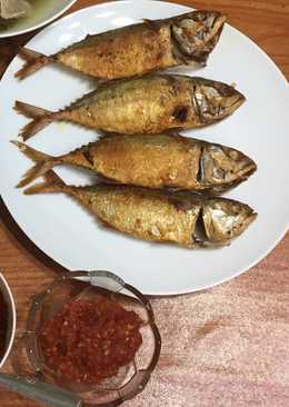 Ikan goreng isi cabe