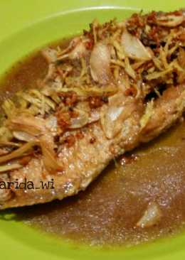 Ikan goreng kuah jahe