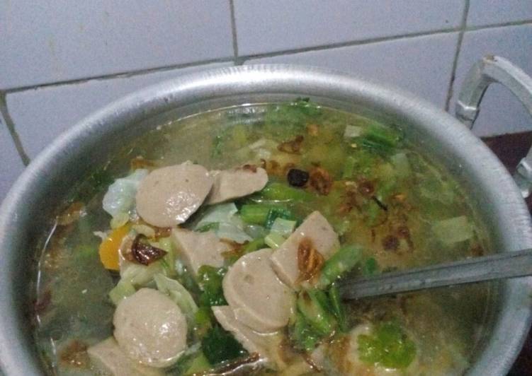 resep lengkap untuk Sayur Sop Bakso Puyuh