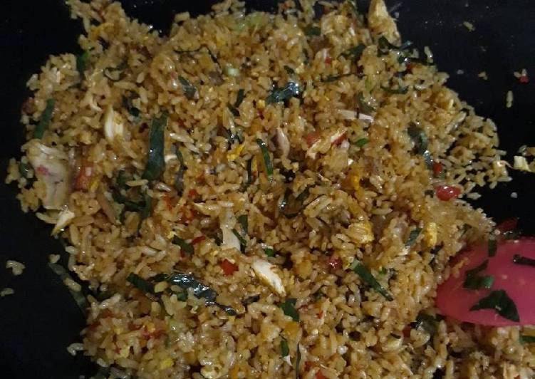 gambar untuk resep Nasi goreng daun mengkudu