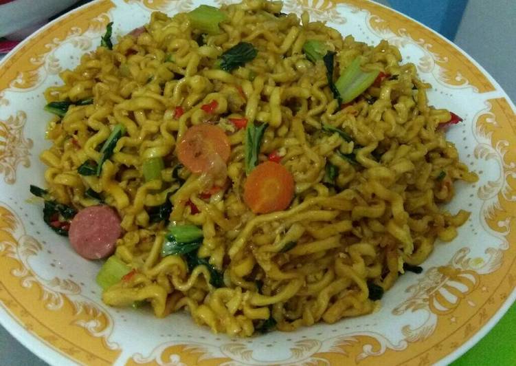 resep Mie goreng pedas (mie burung dara)